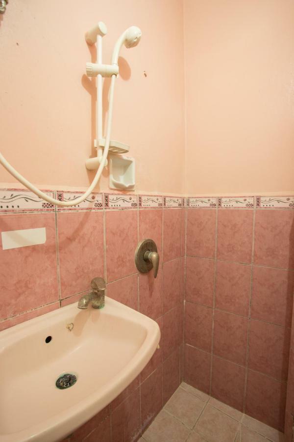 Gv Hotel - Masbate Masbate City Bagian luar foto